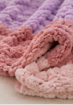 🌸Blush Dreams Handmade Chunky Knit Blankets
