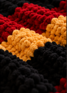🌅 Obsidian Sunset Handmade Chunky Knit Blankets